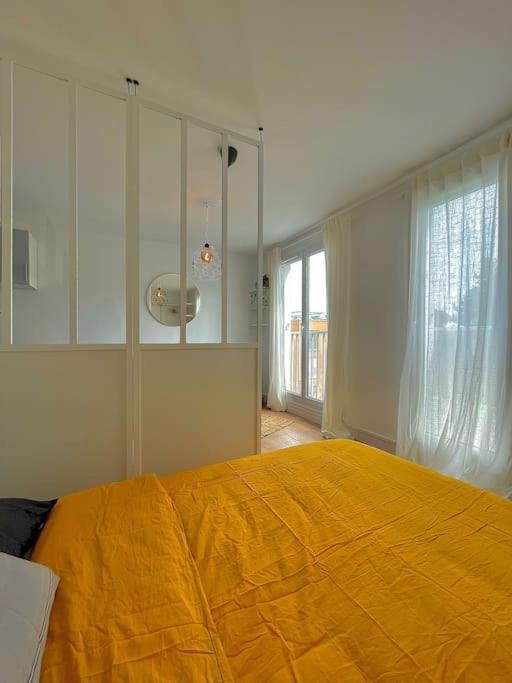Superbe Studio Avec Parking Gratuit Sur Place Paray-Vieille-Poste Exterior photo