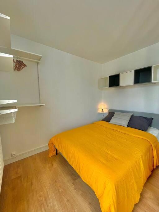 Superbe Studio Avec Parking Gratuit Sur Place Paray-Vieille-Poste Exterior photo